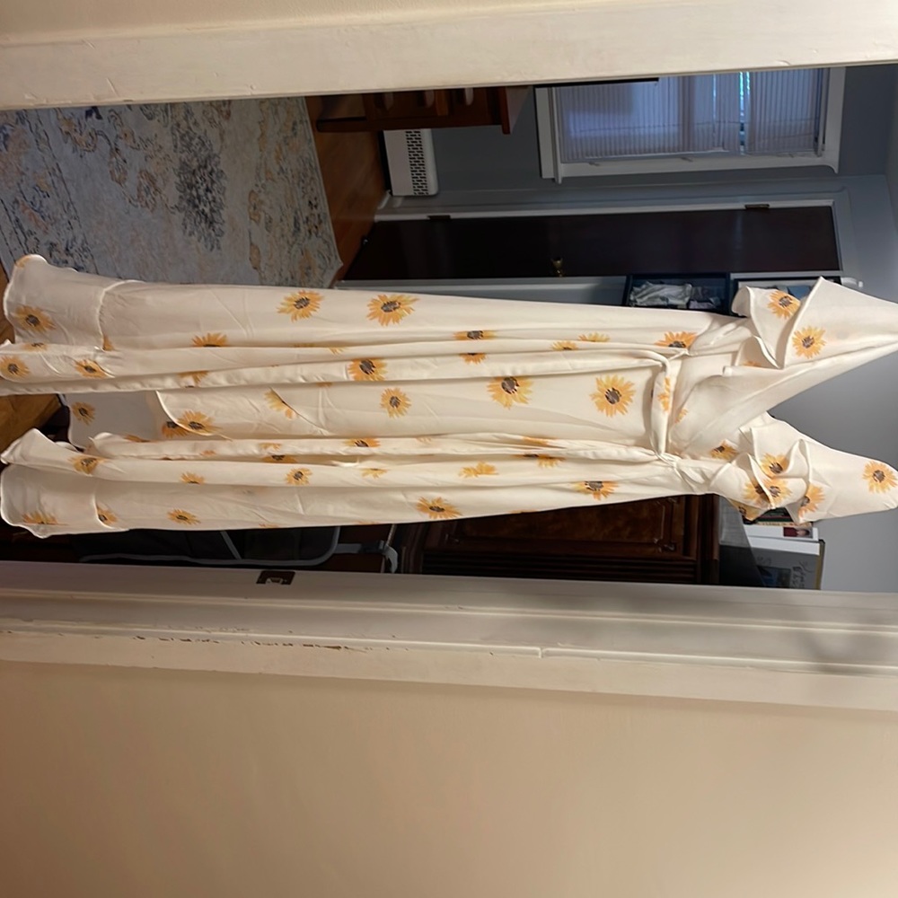 White dress with sunflowers size small